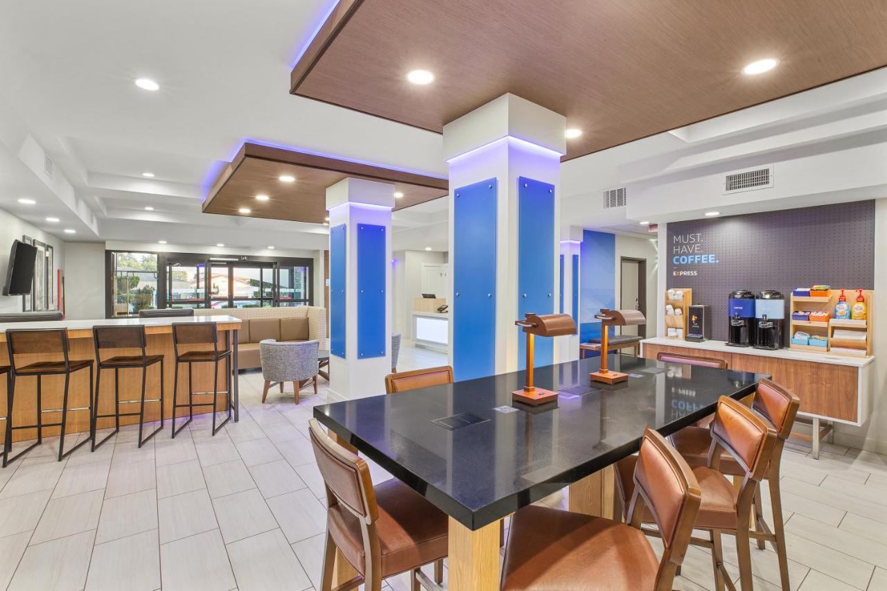 Holiday Inn Express & Suites Tacoma By Ihg Kültér fotó